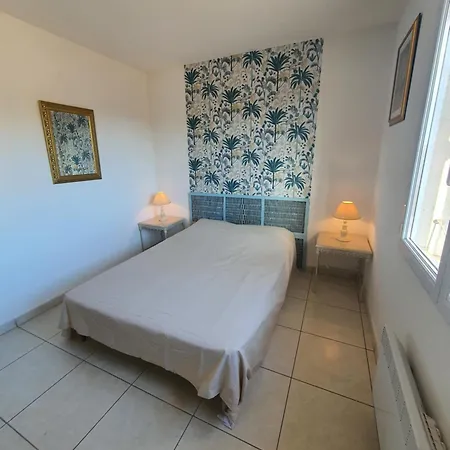 Proche De La Villa *